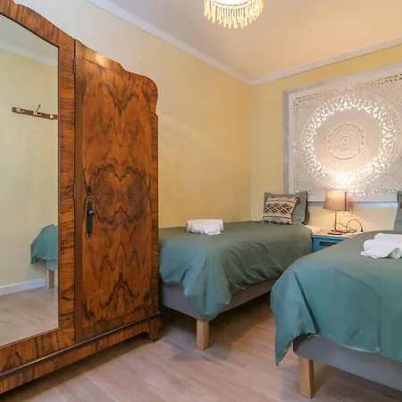 Reure Villa *